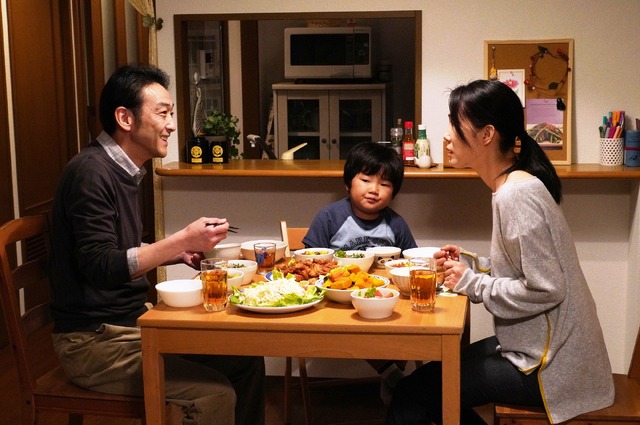 『よこがお』(c)2019 YOKOGAO FILM PARTNERS & COMME DES CINEMAS