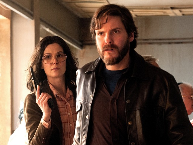 『エンテベ空港の7日間』（C）　2017 STORYTELLER DISTRIBUTION CO.,LLC. All Rights Reserved.