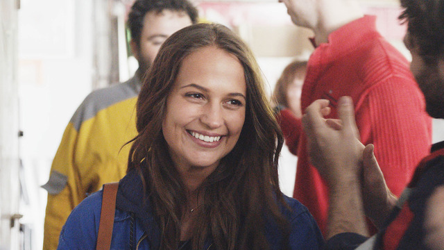 『世界の涯ての鼓動』 (C) 2017 BACKUP STUDIO NEUE ROAD MOVIES MORENA FILMS SUBMERGENCE AIE