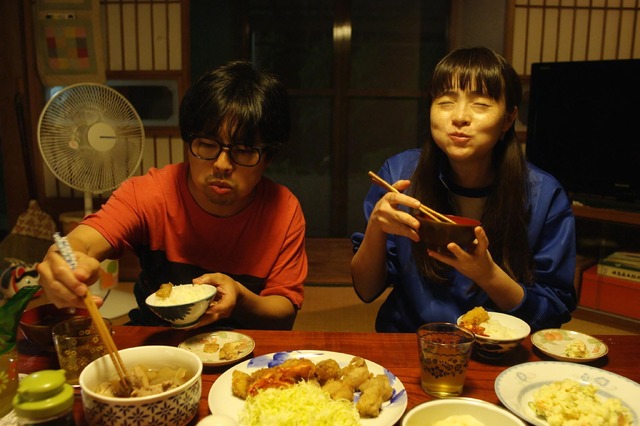 『おいしい家族』　(C) 2019「おいしい家族」製作委員会