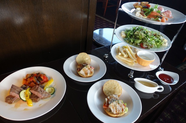 ブライトンの「夏のMEAT HAPPY HOUR」☆