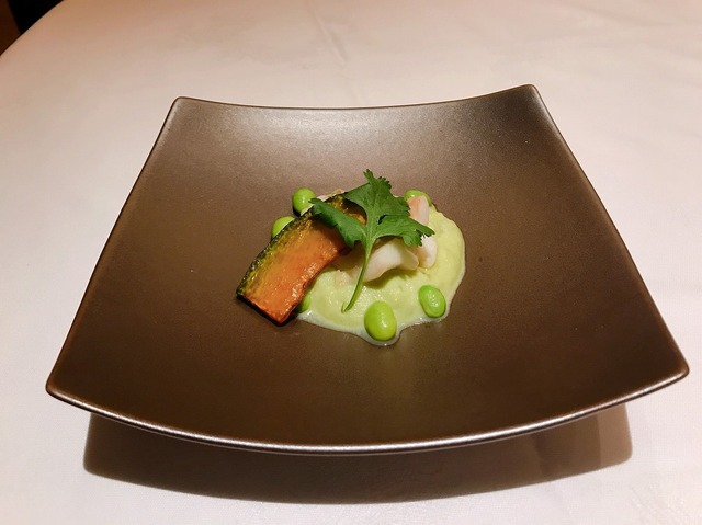 海賊旗や宝箱をイメージ！夏イベ連動型の豪華“海賊”ランチ☆(C) Disney