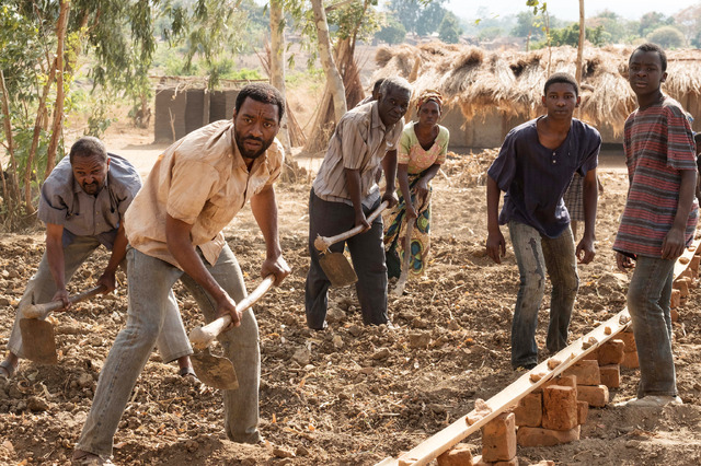 『風をつかまえた少年』（C）2018 BOY WHO LTD / BRITISH BROADCASTING CORPORATION / THE BRITISH FILM INSTITUTE / PARTICIPANT MEDIA, LLC