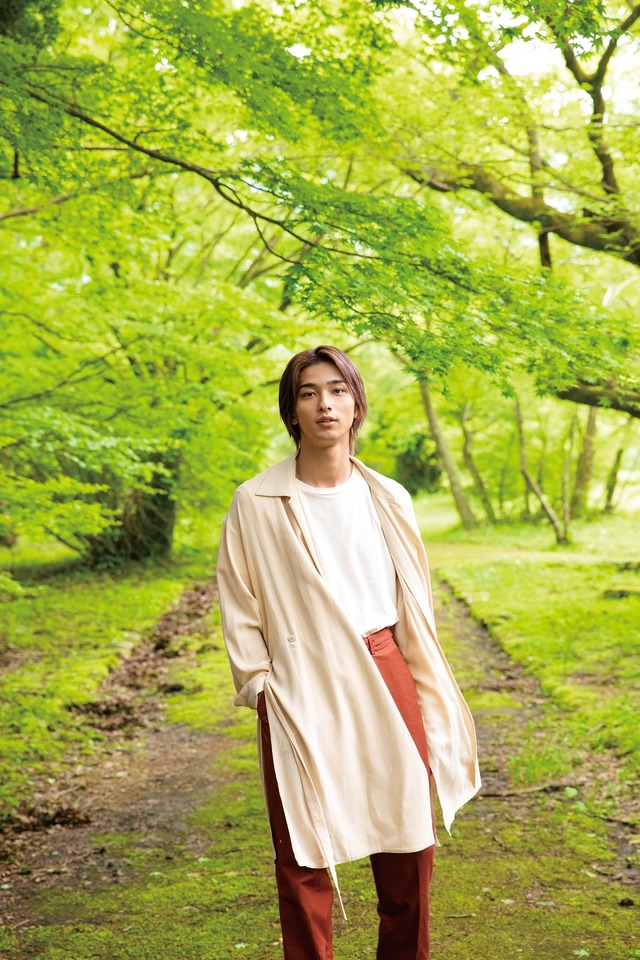 「横浜流星2020年カレンダー」／（C）KADOKAWA