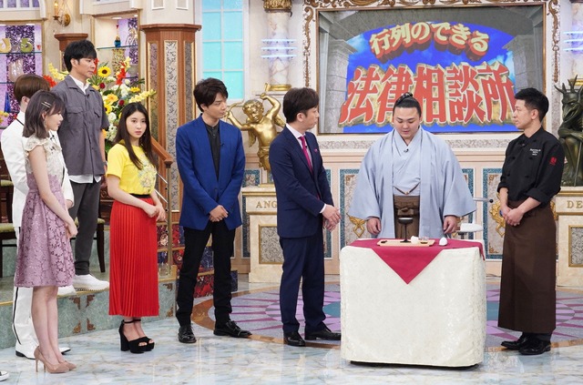 「行列のできる法律相談所」（C）NTV