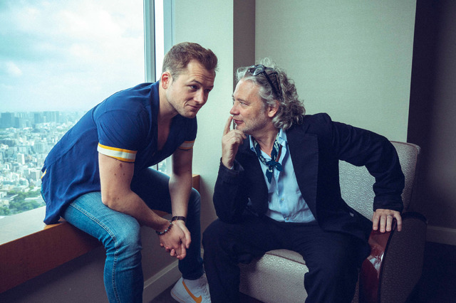 タロン・エジャトン＆デクスターフレッチャー監督／photo：You Ishii