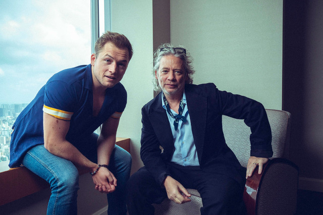 タロン・エジャトン＆デクスターフレッチャー監督／photo：You Ishii