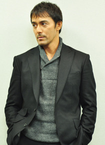 『麒麟の翼〜劇場版・新参者〜』　阿部寛　photo：Naoki Kurozu