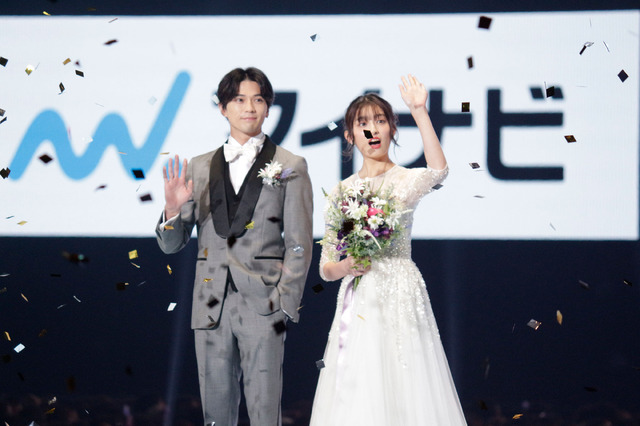 新田真剣佑、吉川愛／第29回東京ガールズコレクションA/W (C) マイナビ presents TGC 2019 A/W