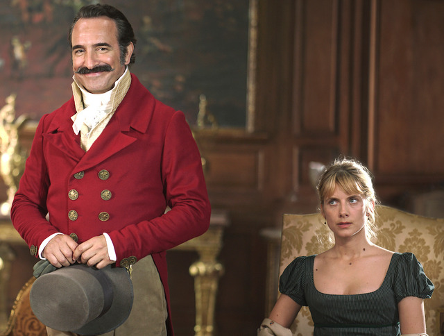 『英雄は嘘がお好き』　(C) JD PROD - LES FILMS SUR MESURE - STUDIOCANAL - FRANCE 3 CINEMA - GV PROD