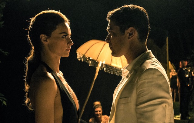 『LORO 欲望のイタリア』（C）2018 INDIGO FILM PATHE FILMS FRANCE 2 CINEMA