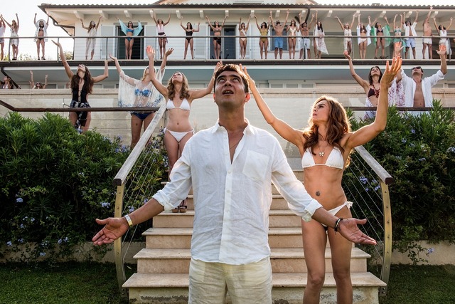 『LORO 欲望のイタリア』（C）2018 INDIGO FILM PATHE FILMS FRANCE 2 CINEMA