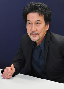 『キツツキと雨』役所広司×小栗旬　photo：Naoki Kurozu