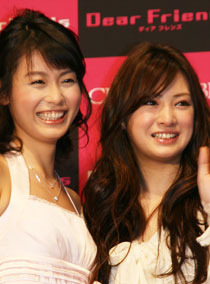 CECIL McBEE×Cawaii!ガールズのコラボ！『Dear Friends　ディア フレンズ』北川景子、本仮屋ユイカファッションショー付き試写会　　サブ２