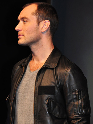 『シャーロック・ホームズ　シャドウ ゲーム』ジュード・ロウ来日会見