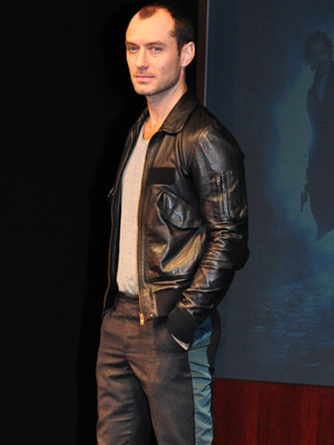 『シャーロック・ホームズ　シャドウ ゲーム』ジュード・ロウ来日会見