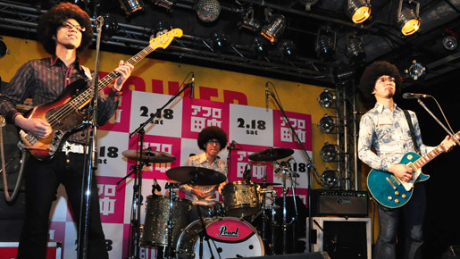 『アフロ田中』ベスト・アフロニスト授賞式