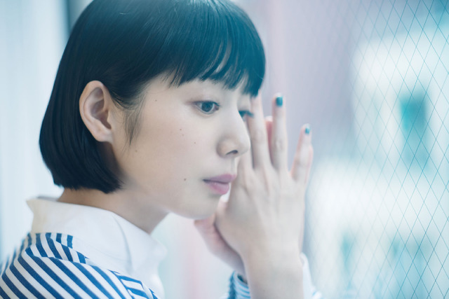 夏帆『ブルーアワーにぶっ飛ばす』／photo：Jumpei Yamada