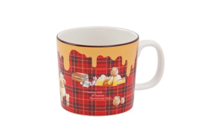 マグカップ（1,300円）(C) Disney. Based on the “Winnie The Pooh” works by A.A.Milne and E.H.Shepard.