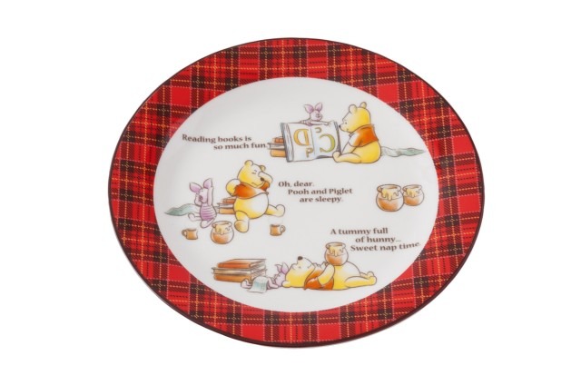 プレート（1,400円）(C) Disney. Based on the “Winnie The Pooh” works by A.A.Milne and E.H.Shepard.