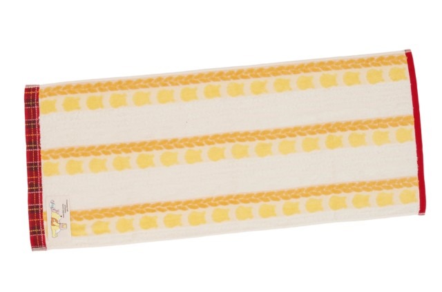 フェイスタオル（1,500円）(C) Disney. Based on the “Winnie The Pooh” works by A.A.Milne and E.H.Shepard.