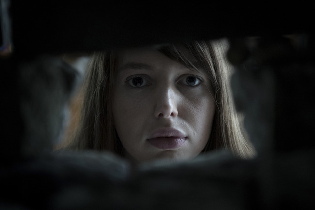 『ホール・イン・ザ・グラウンド』