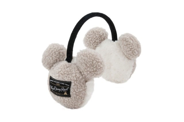 イヤーマッフル 2,400 円(C) Disney