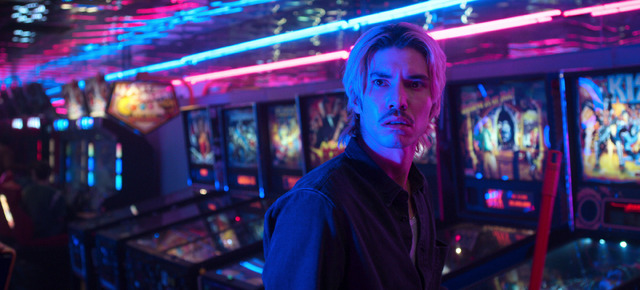 「ザ・ポリティシャン」Netflixにて配信中