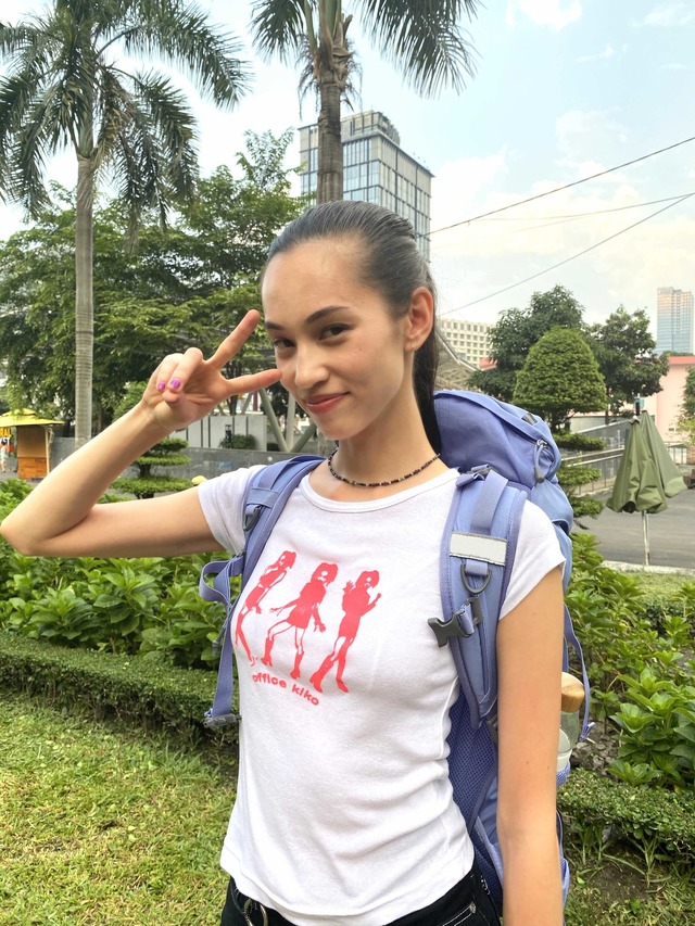 「ブラを捨て旅に出よう～水原希子の世界一周ひとり旅～」（C） HJホールディングス