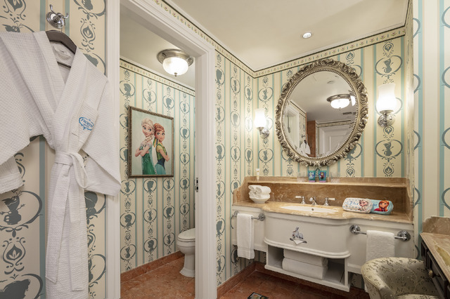 香港ディズニーランドでしか味わえない、「アナ雪」テーマのウィンター・ワンダーランド体験を！