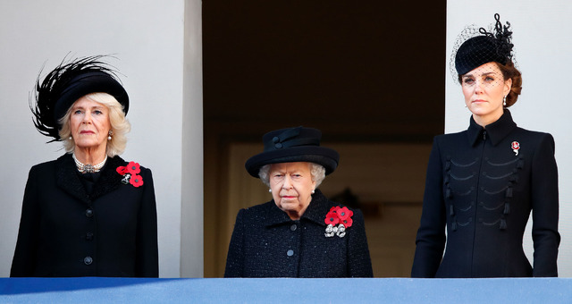 カミラ夫人＆エリザべス女王＆キャサリン妃 (C) Getty Images