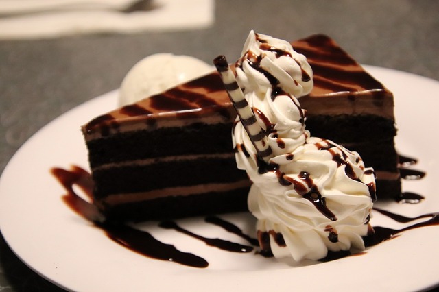 風間俊介も体験！昔ながらのアメリカンなレストラン！As to Disney artwork, logos and properties： (C) Disney