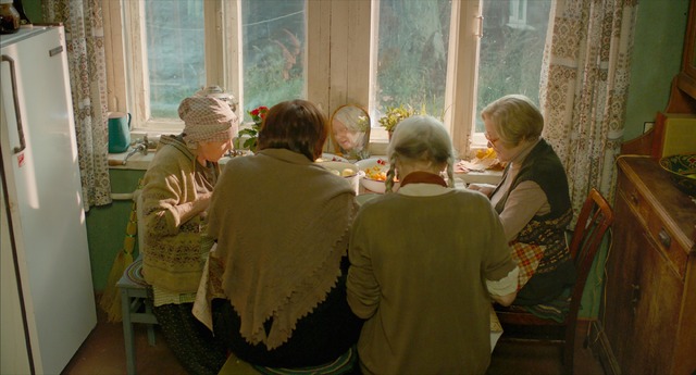 『私のちいさなお葬式』（C）OOO≪KinoKlaster≫,2017r.