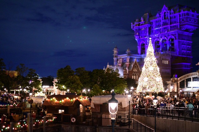 ホテル宿泊特典が変更　開園時間のシー入場特典に影響か(C) Disney