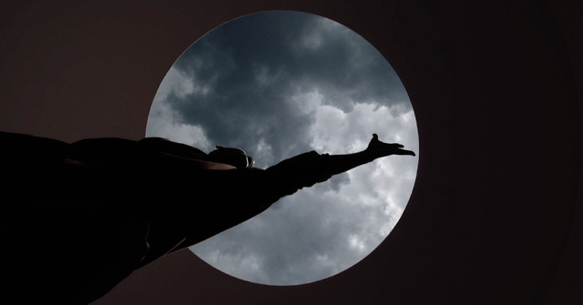 IMAX映画『ジーザス・イズ・キング』　  （C）2019 IMAX Corporation and West Brands, LLC. All Rights Reserved. Roden Crater （C）James Turrell