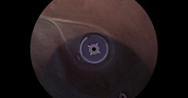 IMAX映画『ジーザス・イズ・キング』　  （C）2019 IMAX Corporation and West Brands, LLC. All Rights Reserved. Roden Crater （C）James Turrell