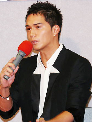 「陽だまりの樹」初回完成報告会