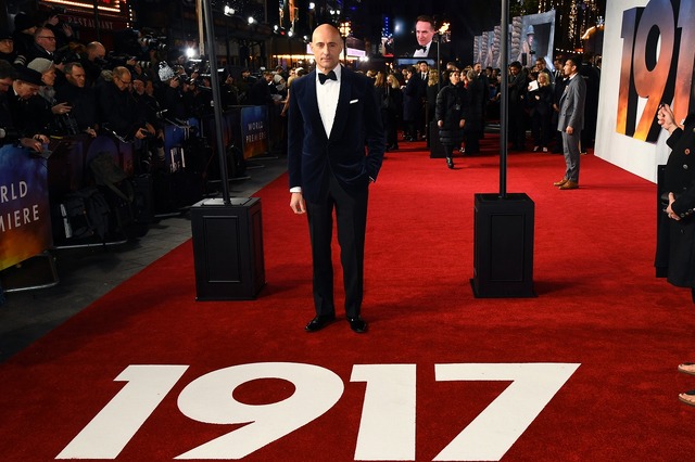 マーク・ストロング『1917 命をかけた伝令』（ｃ）2019 Universal Pictures and Storyteller Distribution Co., LLC. All Rights Reserved.