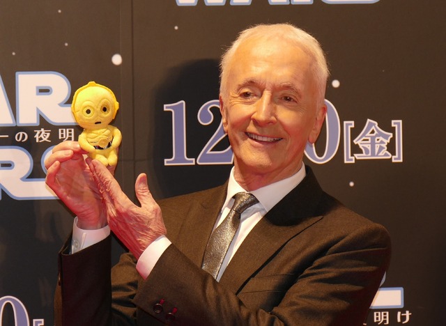 『スター・ウォーズ／スカイウォーカーの夜明け』レッドカーペットイベント　アンソニー・ダニエルズ（C-3PO役）