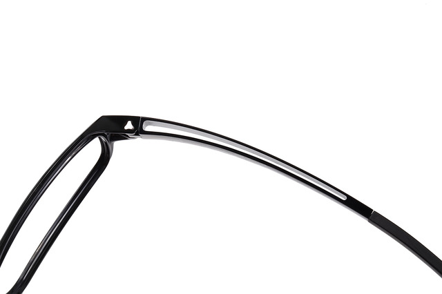 テンプル（つる）の空洞構造