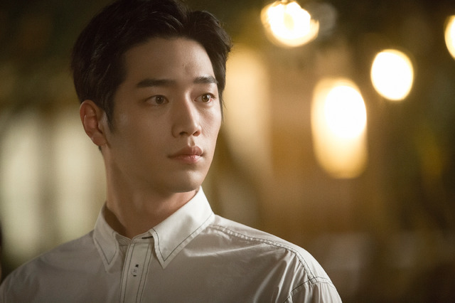 泣いたらギュっと抱きしめてくれるロボットに胸キュン。 ソ・ガンジュンの魅力溢れる「キミはロボット」