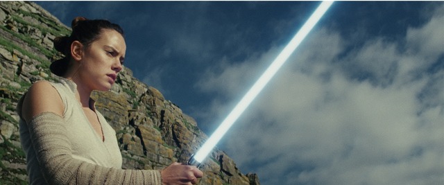 『スター・ウォーズ/最後のジェダイ』(c) 2017 & TM Lucasfilm Ltd.