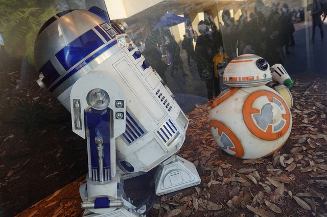 映画観てからがおすすめ！スター・ツアーズが完結編仕様に！(C) Disney (C) &TM Lucasfilm Ltd.