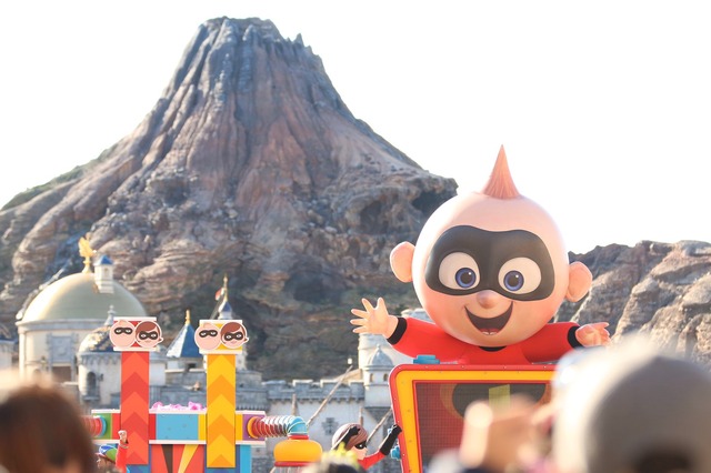 ステージショー「ピクサー・プレイタイム・パルズ」