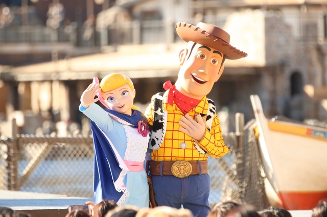 ステージショー「ピクサー・プレイタイム・パルズ」