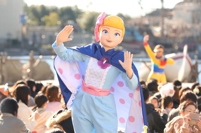 ステージショー「ピクサー・プレイタイム・パルズ」