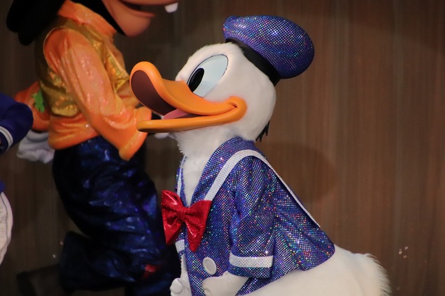 新成人のみなさんおめでとうございます☆令和元年度浦安市成人式(C) Disney