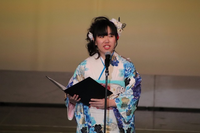 新成人のみなさんおめでとうございます☆令和元年度浦安市成人式(C) Disney