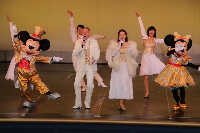 新成人のみなさんおめでとうございます☆令和元年度浦安市成人式(C) Disney