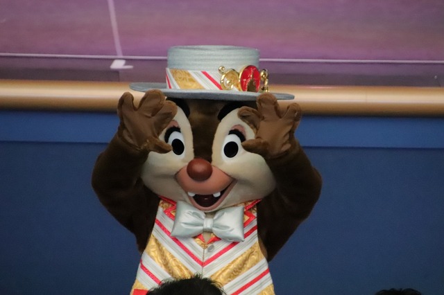 新成人のみなさんおめでとうございます☆令和元年度浦安市成人式(C) Disney